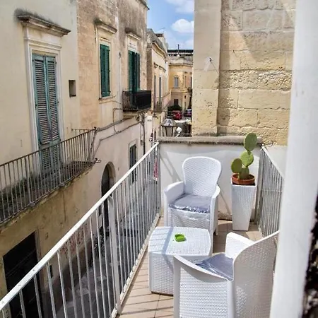 Convivo Apartment Palazzo Galateo Lecce Exterior photo